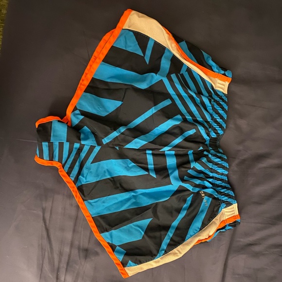 Nike Dri-Fit shorts - Picture 2 of 3